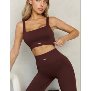 ASTORIA Activewear CONTOUR Ribbed Seamless Sports Bra/Biker Shorts Workout Set M